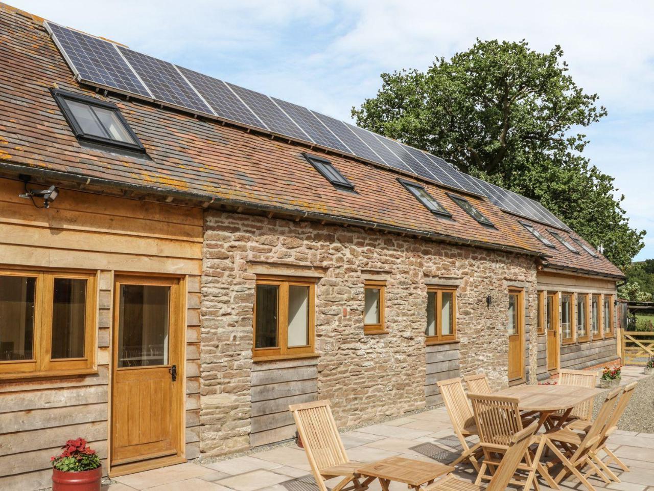 The Cow Byre, Heath Farm Villa Clee Saint Margaret Ngoại thất bức ảnh